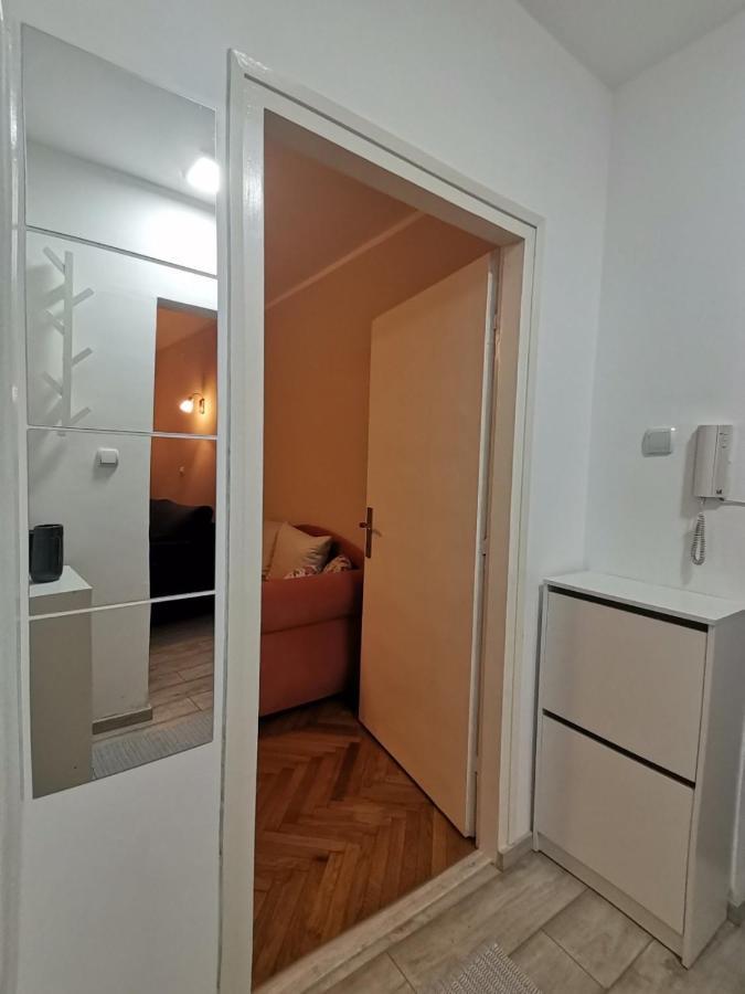 Red Square Apartment بايرت المظهر الخارجي الصورة