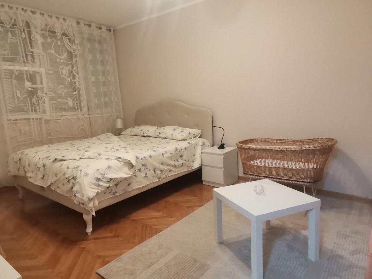 Red Square Apartment بايرت المظهر الخارجي الصورة