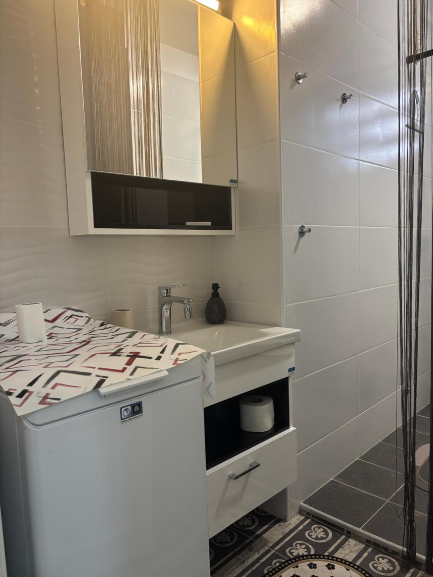 Red Square Apartment بايرت المظهر الخارجي الصورة
